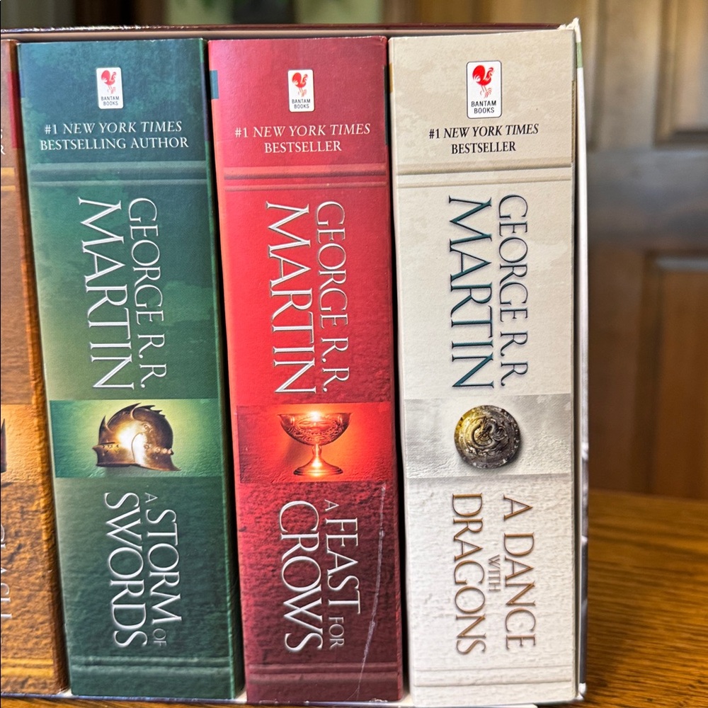 George R.R. Martin A Song of Ice & Fire Boxed Set, NEW - Picture 5 of 5
